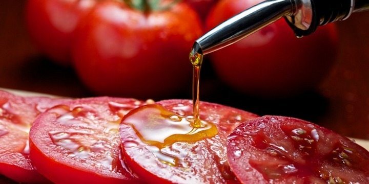 pomidory z oliwą z oliwek